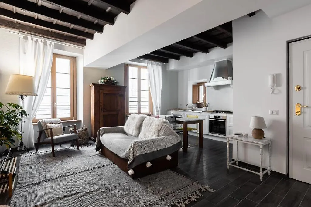 Apartment Juvara In The Hearth Of Όπως 0*,